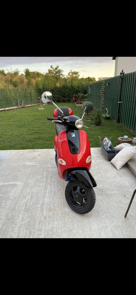 piaggio vespa et 4