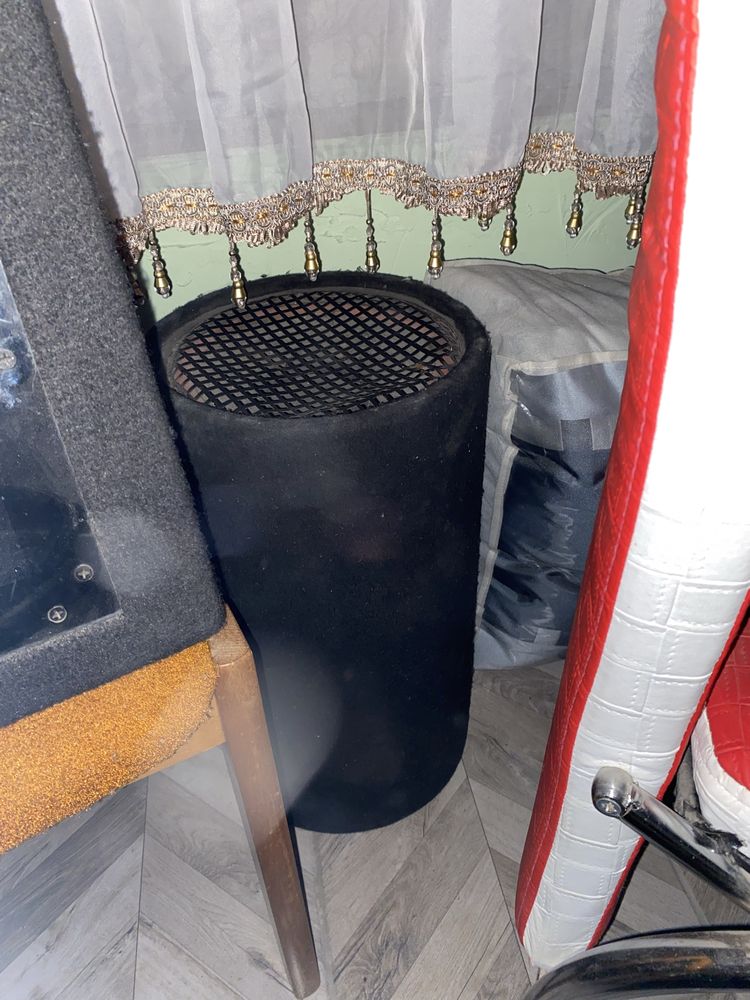 Subwoofer de vanzare