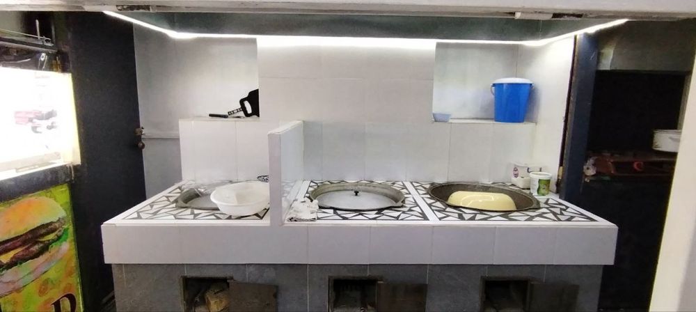 Срочно нотурар бино сотилади асосий котта йулди буйида