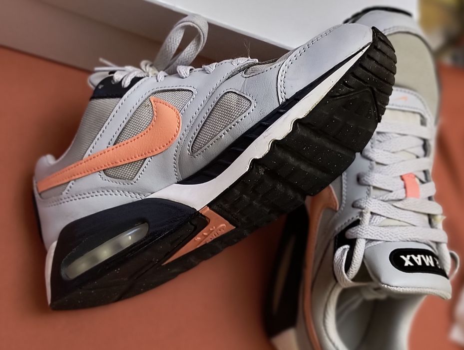 Оригинални маратонки Nike air max Uk 4,5/ 37