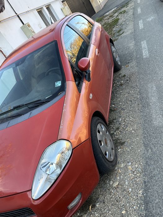 Fiat Grande  Punto  - 1.3 Multijet Diesel  - 75 CP - Aer condiționat