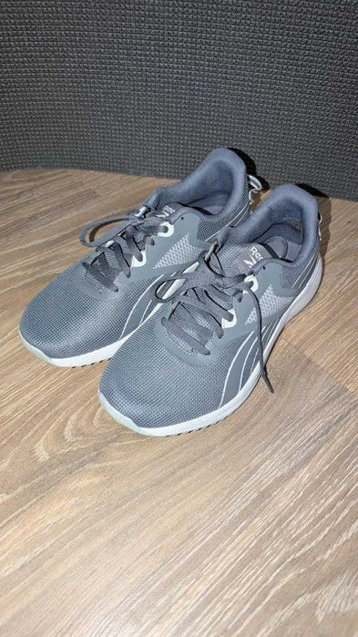 Продам кроссовки Reebok 40,5Eur (40) 26cm
