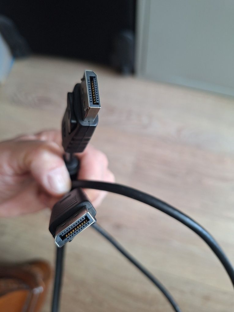 Display port. Шнур компьютерный