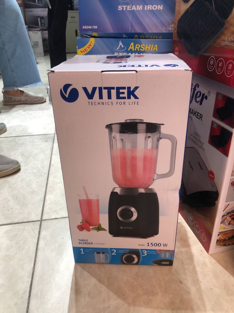 Blender vitek 4 tasi 1 da 1500w