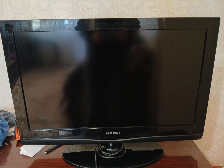 телевизор Samsung
