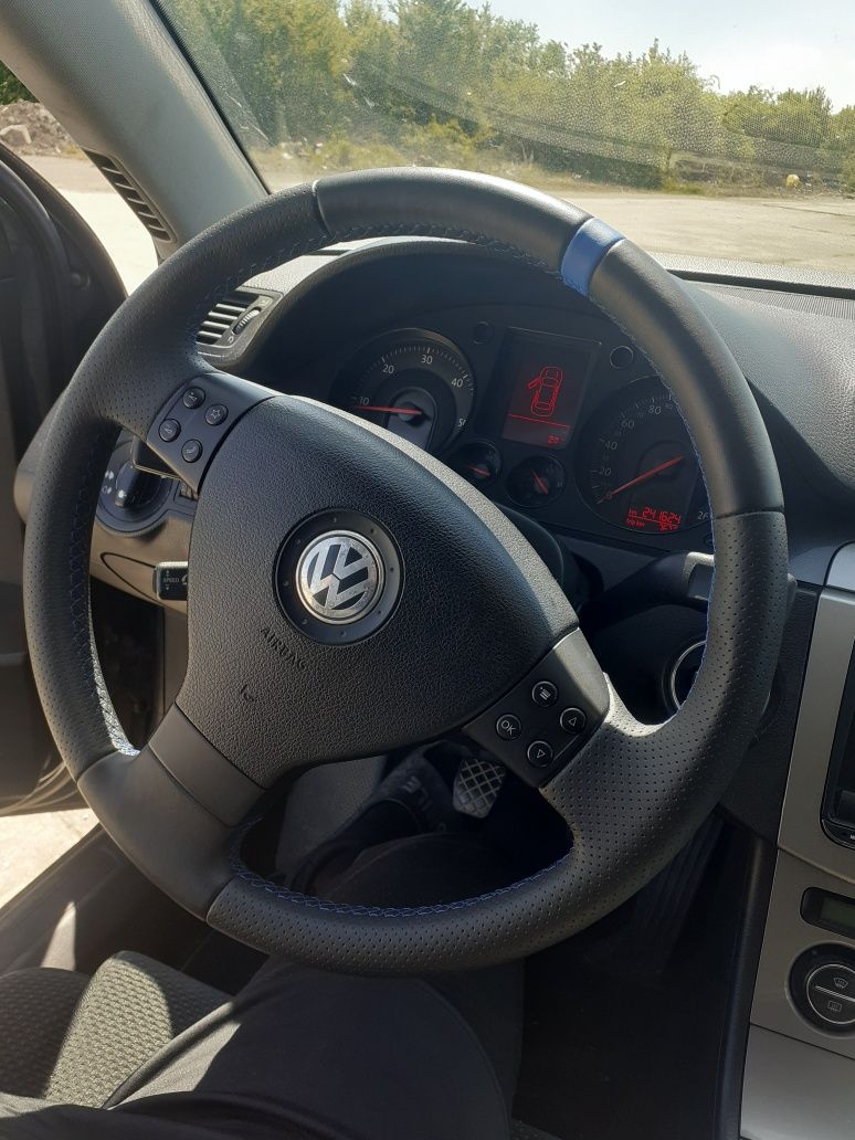 Vând Passat B6 1.9 TDI