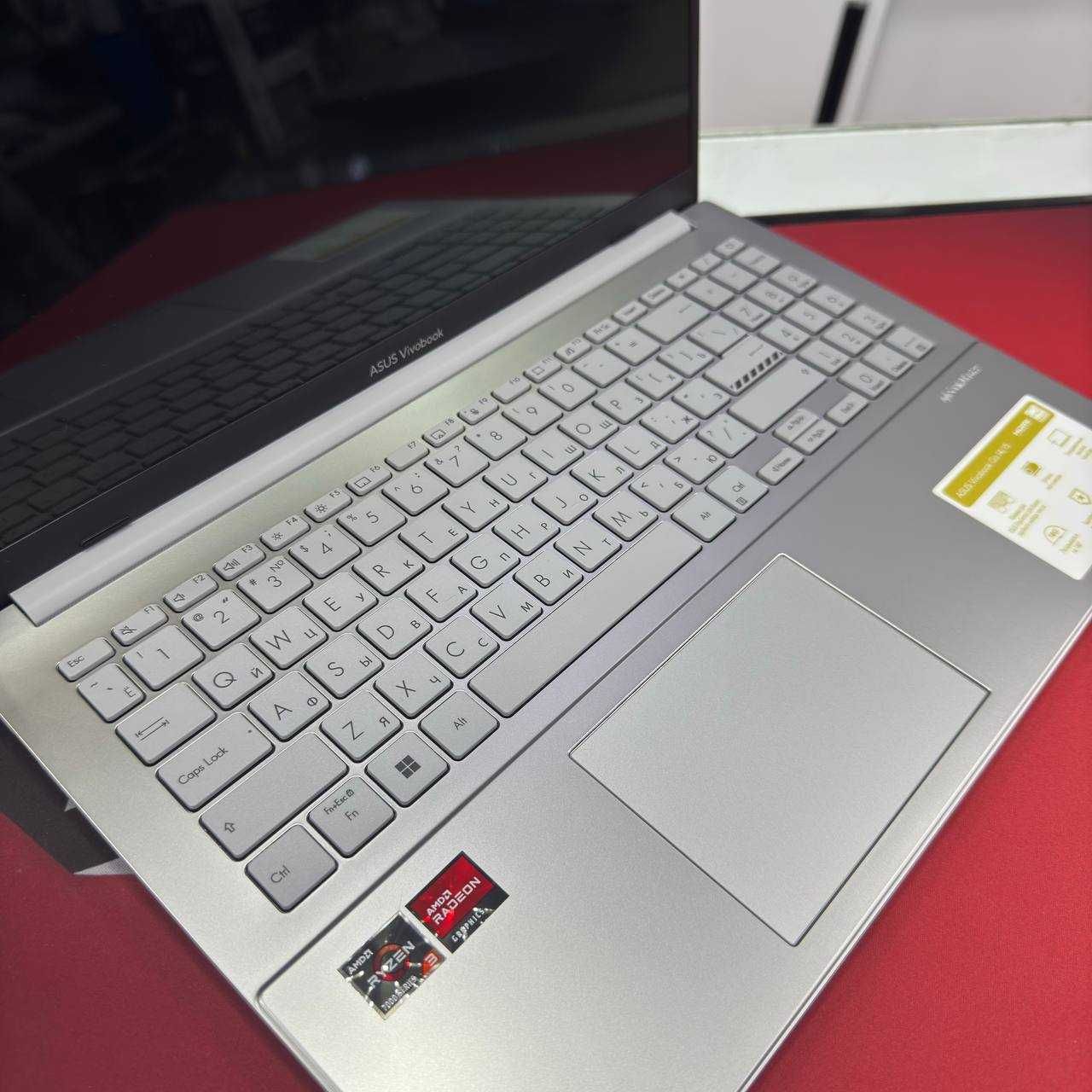 Noutbuk Asus Vivobook Go 15 OLED AMD Ryzen 3 7320U