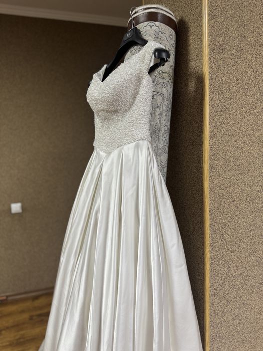 Продам свадебное платье