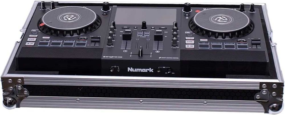 Калъф Protekt DJ Flight за Numark Mixstream Pro контролер