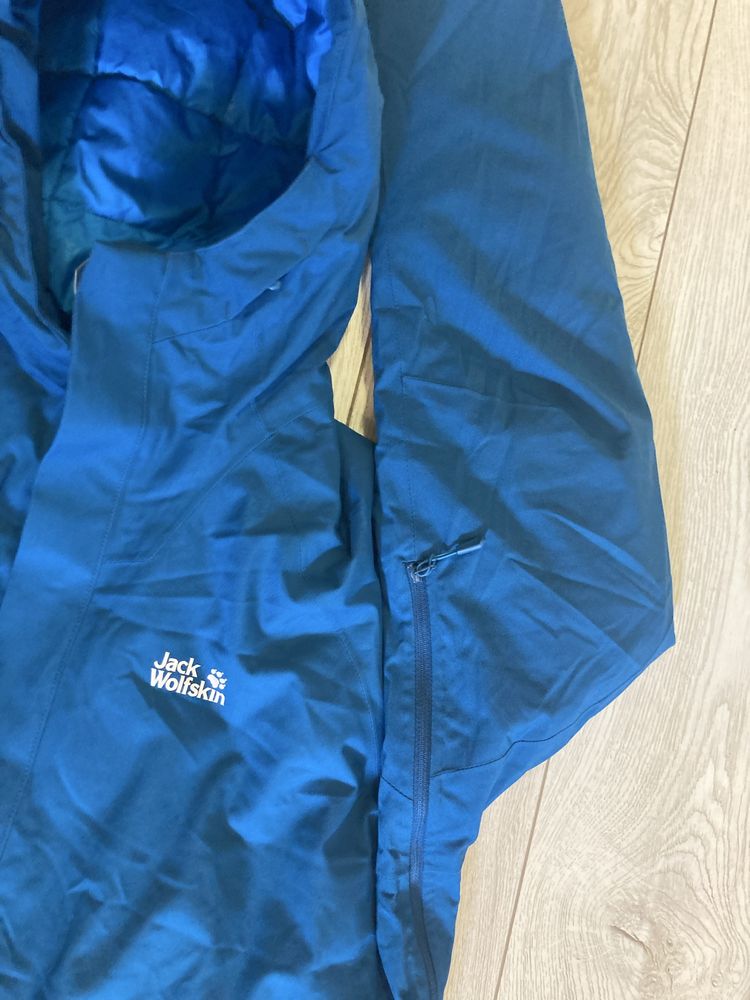 Geaca Jack Wolfskin XL de iarna impermeabila ca Noua
