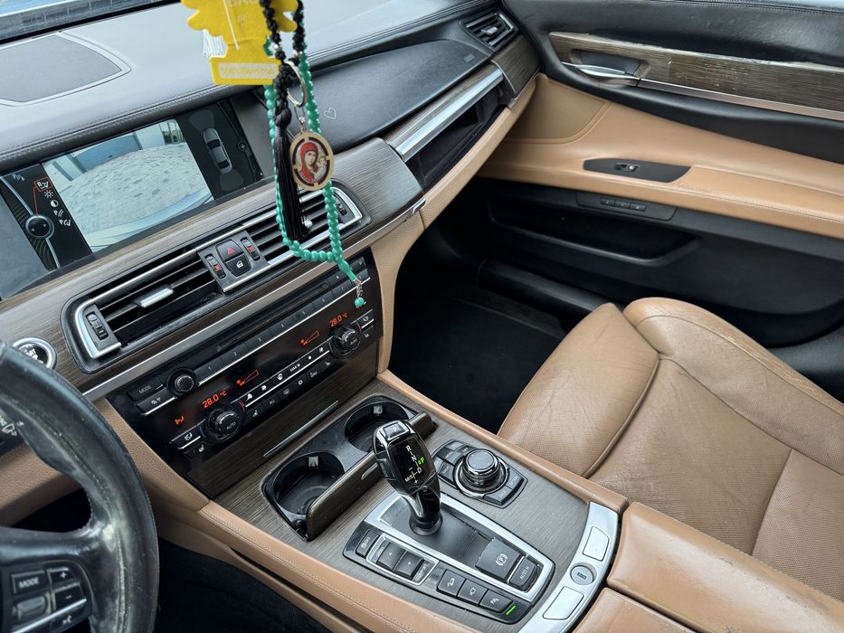 BMW 740d X-DRIVE 2012 LONG Toate optiunile/INDIVIDUAL