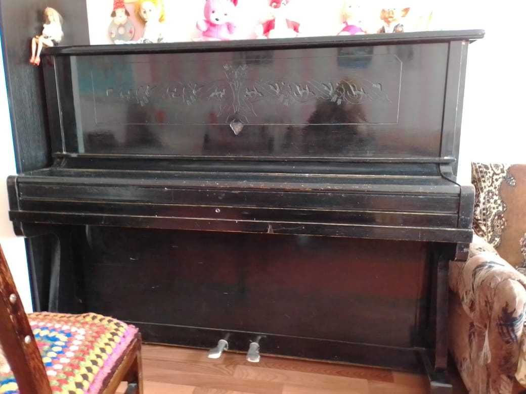 Пианино на запчасти