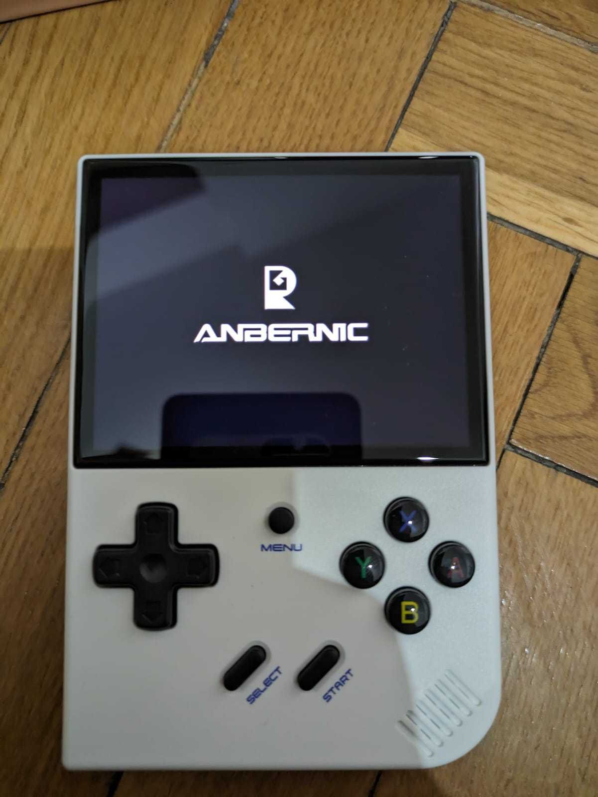 Consola portabila de jocuri retro Anbernic RG35XX Plus