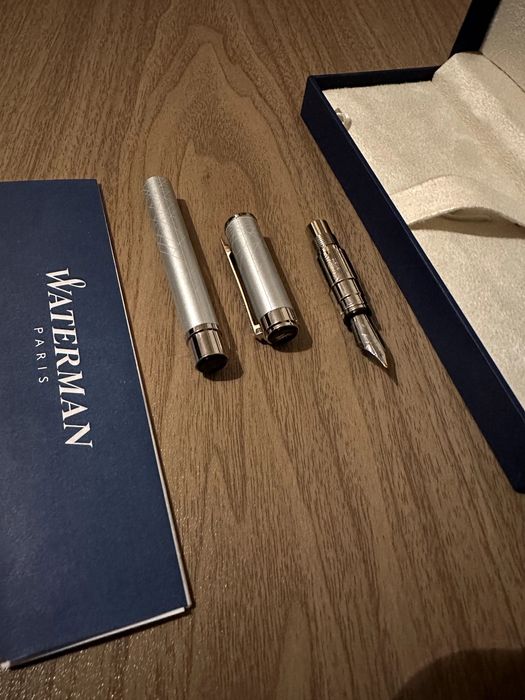 Stilou Waterman Perspective argintiu peniță F