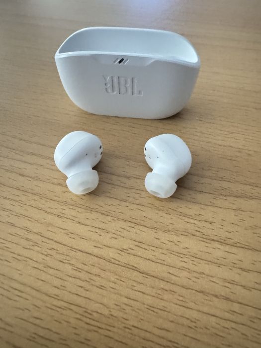 Casti JBL wave buds  Albe