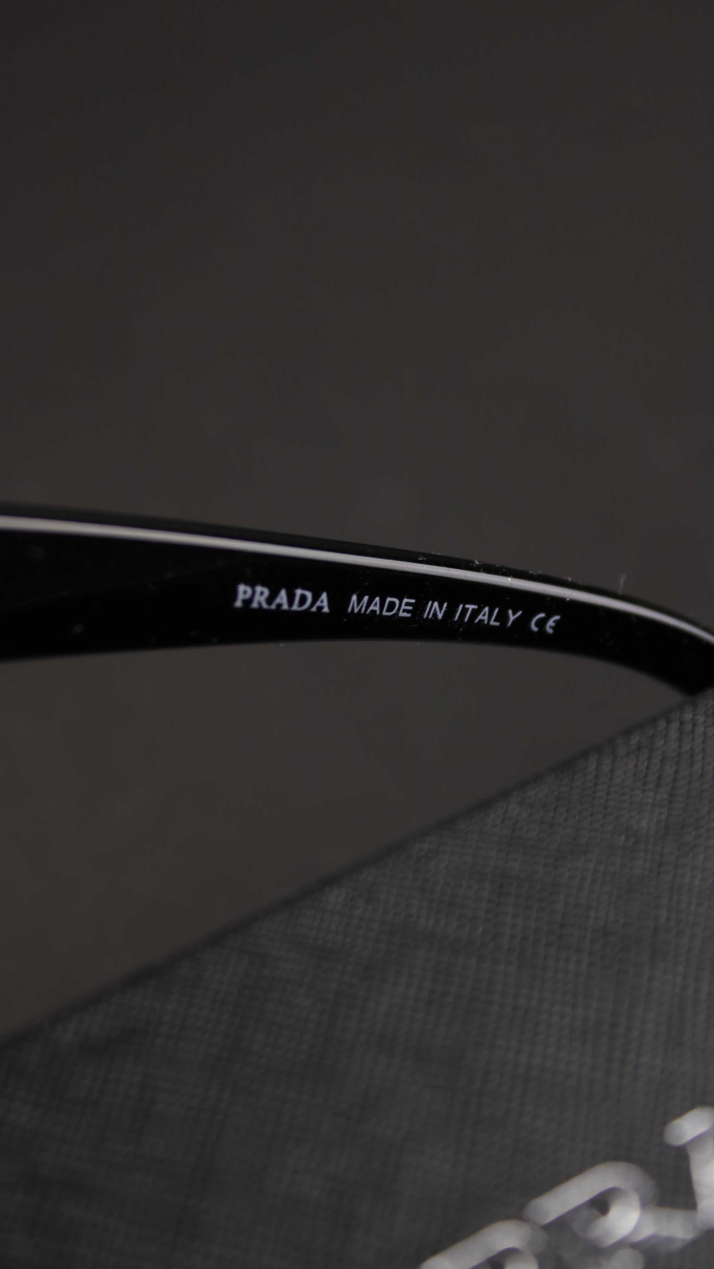 Ochelari de soare Prada
