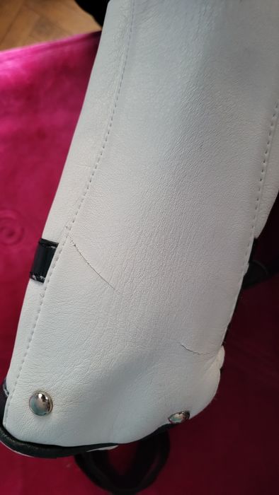 Продавам дамска чанта