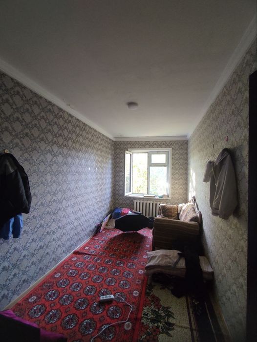 Продаётся Юнусабад 11 квартал 3 комнатная