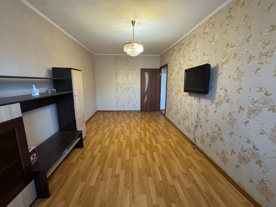 Сити-Плюс, 3-х ком. на 2 этаж в середине кирпичного дома, торг есть