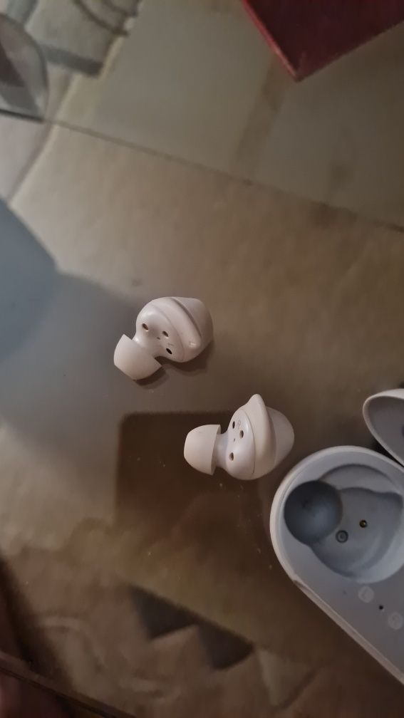 Безжични слушалки Samsung Galaxy Buds Plus White