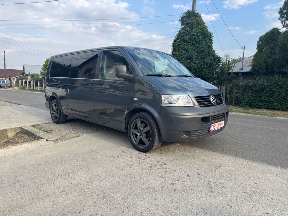 VW caravelle T5-1.9 tdi 9 locuri Model Lung