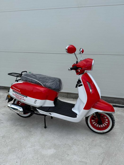 Scuter benzina 49cc Breckner V3spa  NOU NOU NOU