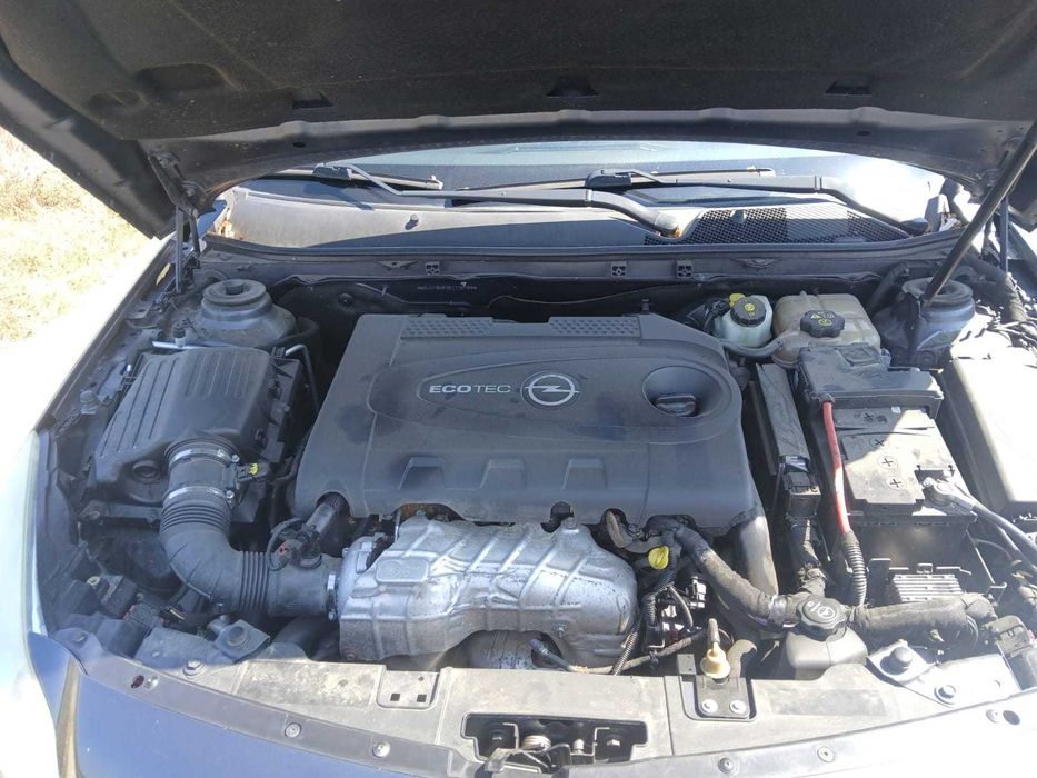 Vând Opel Insignia