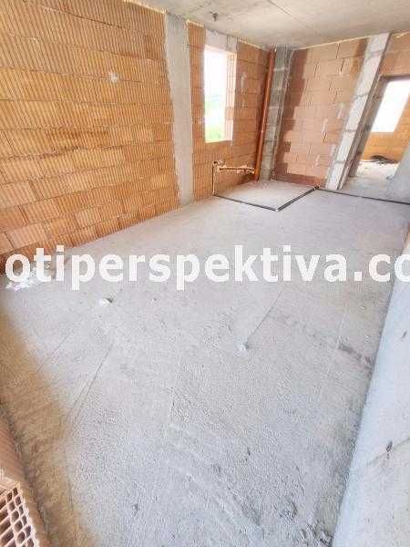 Продава се Тристаен апартамент в Пловдив, Кючук Париж - 85 кв.м за 1106 €/кв.м - Снимка #1