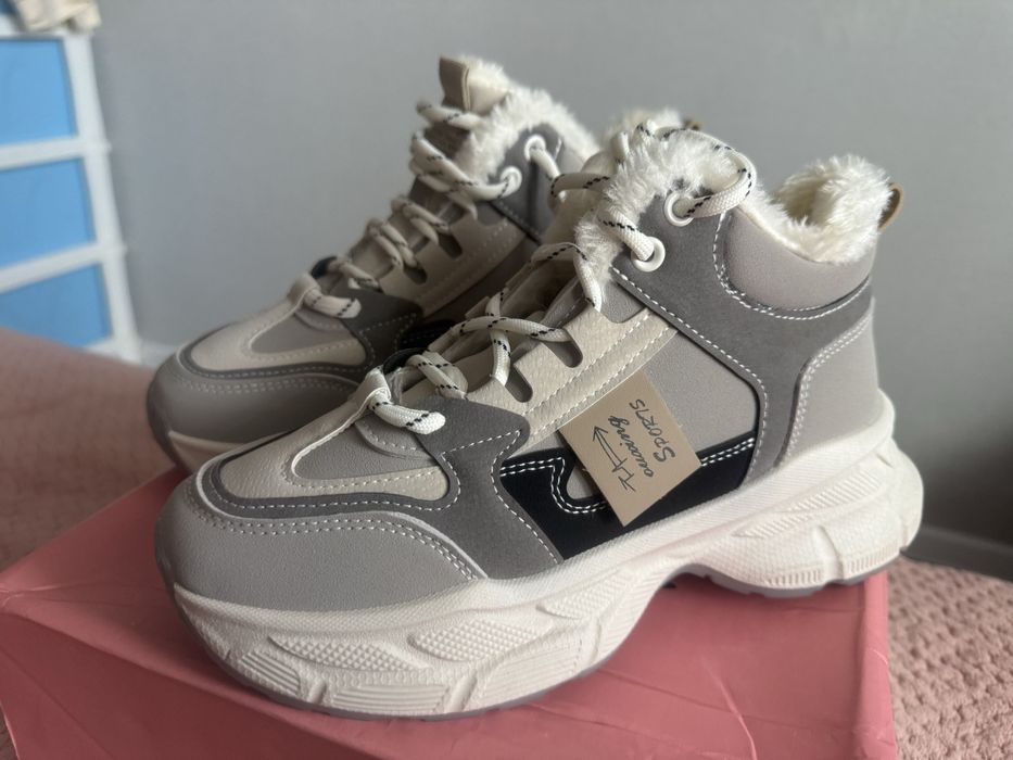 Зимние кроссовки