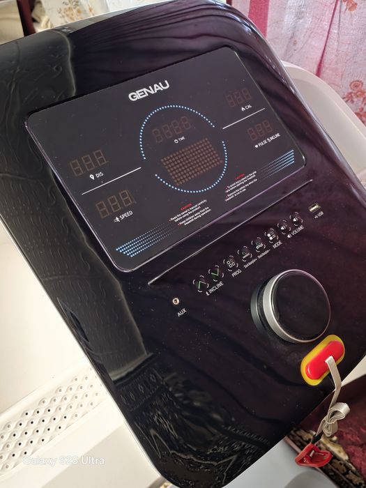 Продам Беговую дорожку Genau Airflex A8 электрическая