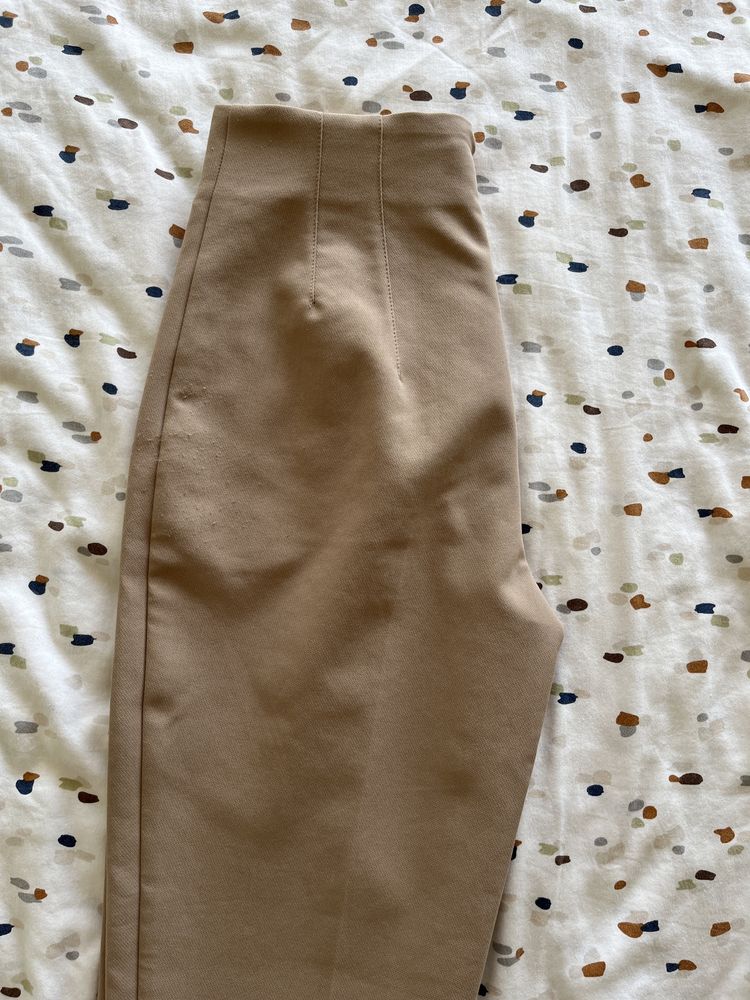 Zara бежов панталон