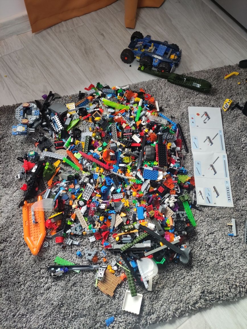 Огромен лот на LEGO