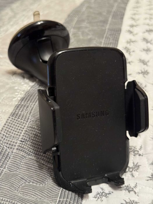 Samsung Оригинална  автомобилна стойка за телефон EE-V200SABEGWW