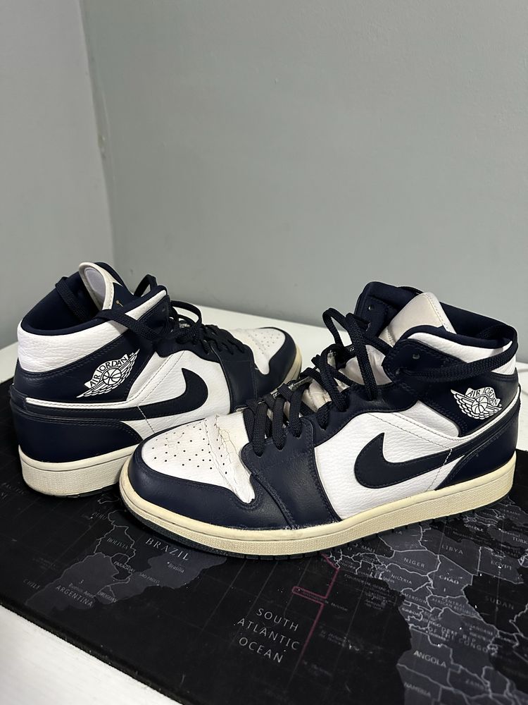 Jordan 1 Obsidian marimea 44