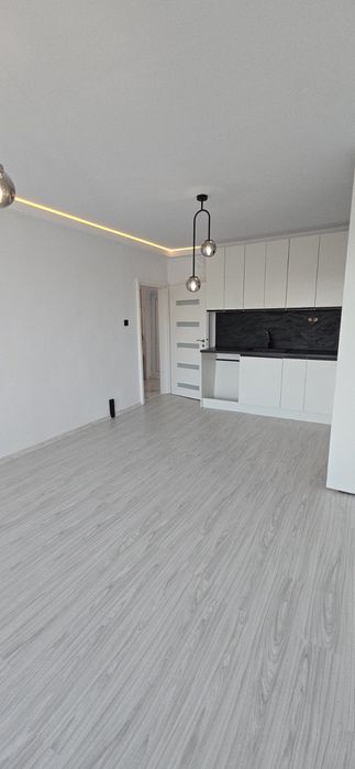 Двустаен преустроен в тристаен Перник Мошино