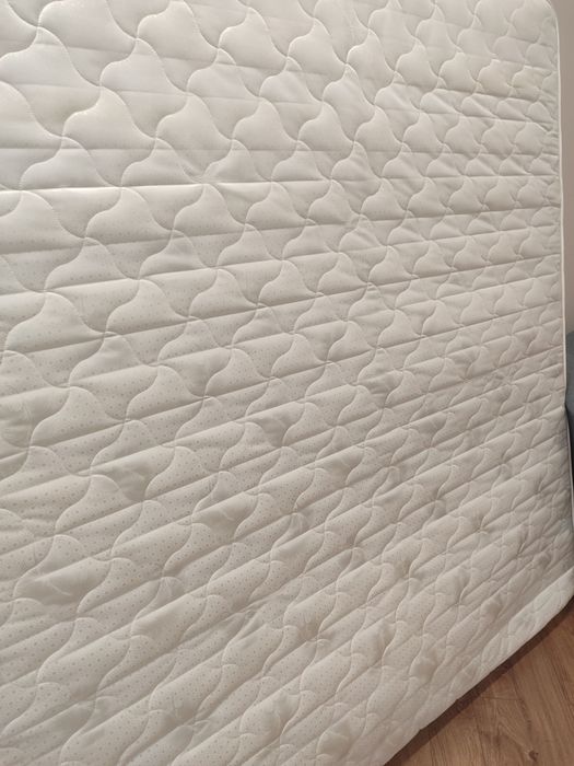 Отдам Матрас 180 на 200 бу