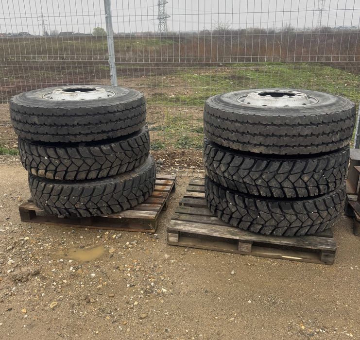 Anvelopa cauciuc 13R22.5 Michelin cu janta