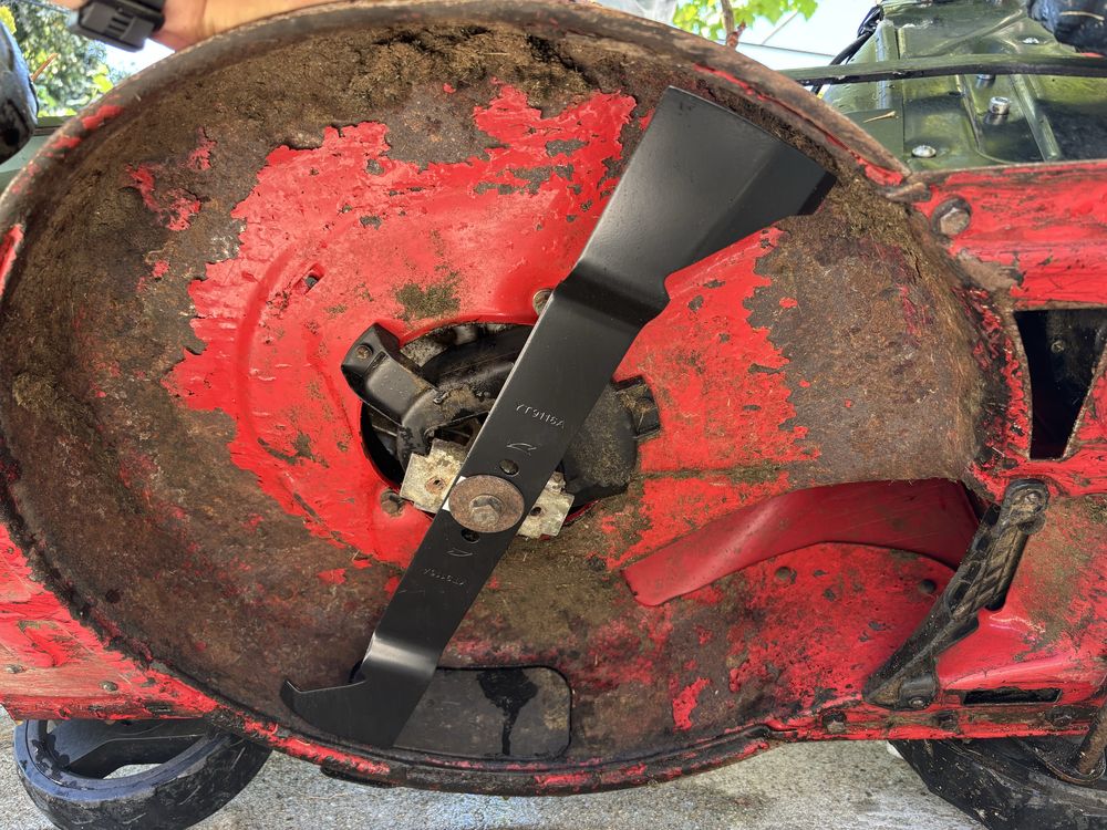 Бензинова самоходна косачка Einhell GC-PM 53 S HW