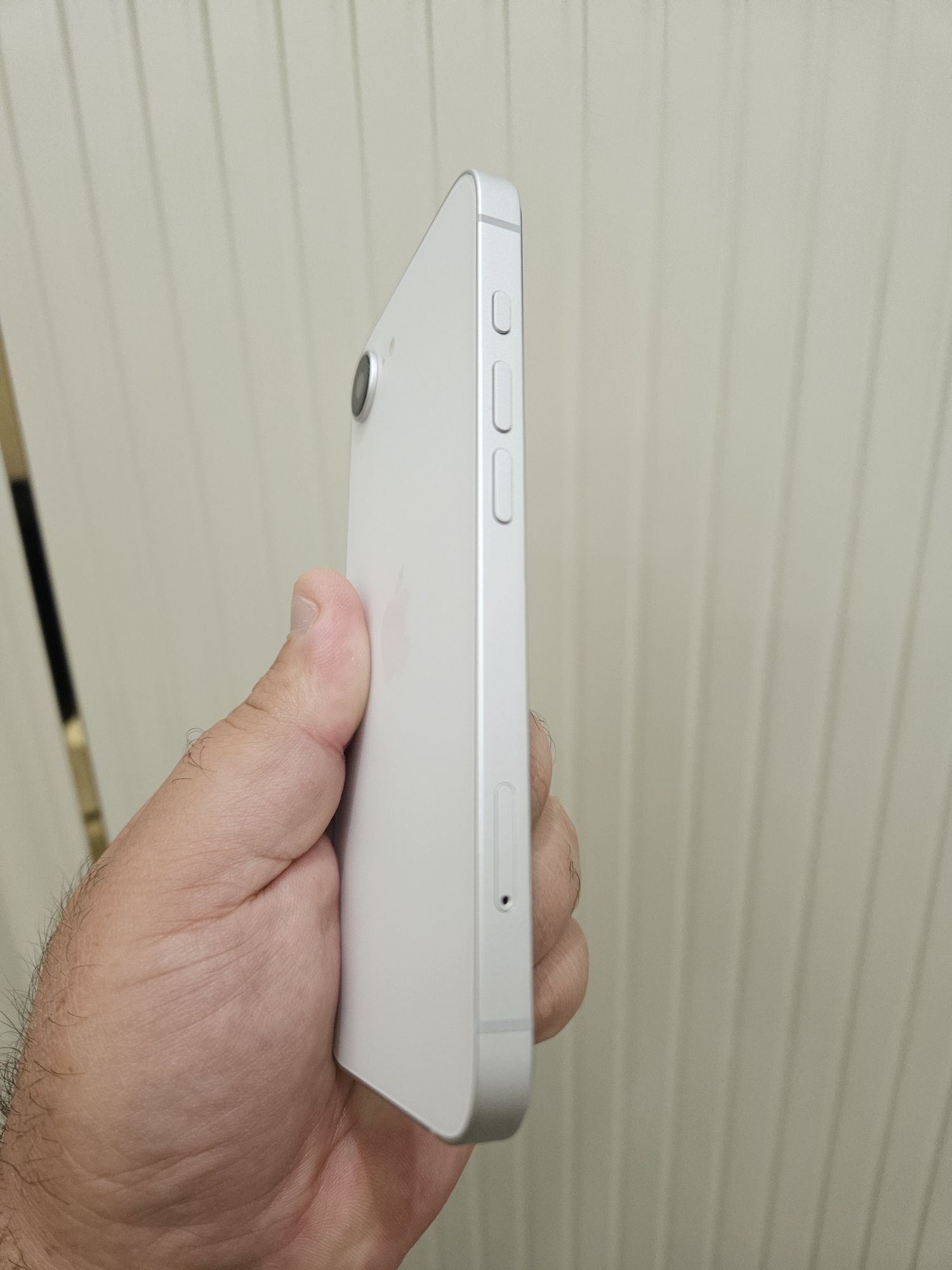 Iphone 16e 128 Гб, Индия!