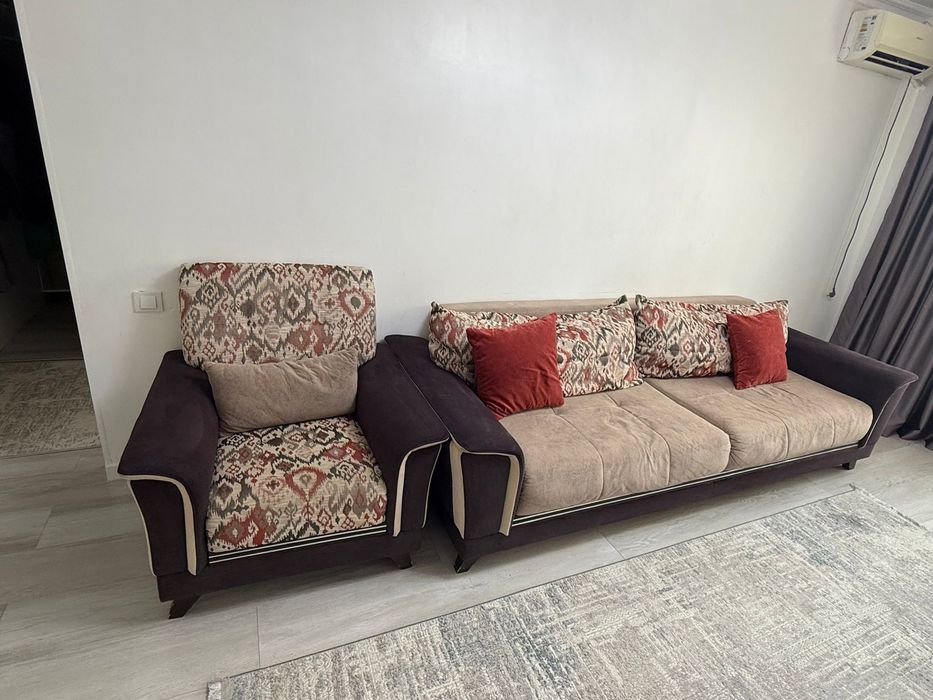 Продам диван с креслом