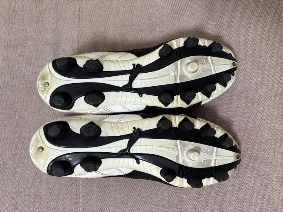 Ghete Fotbal Puma marime 40