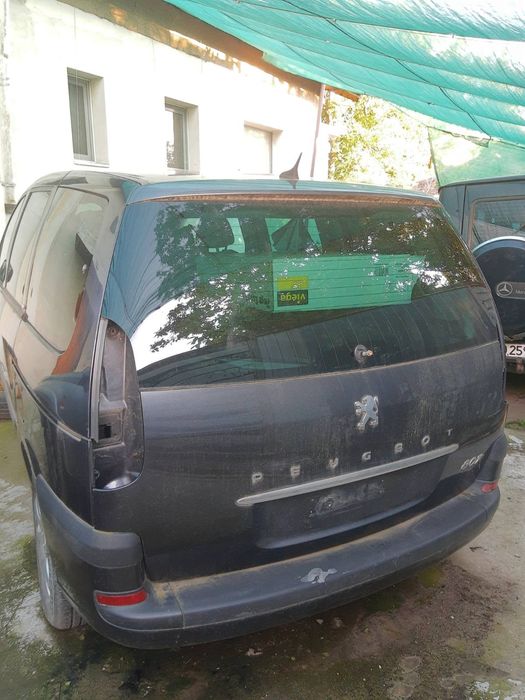 Пежо 807HDI2,2 на части
