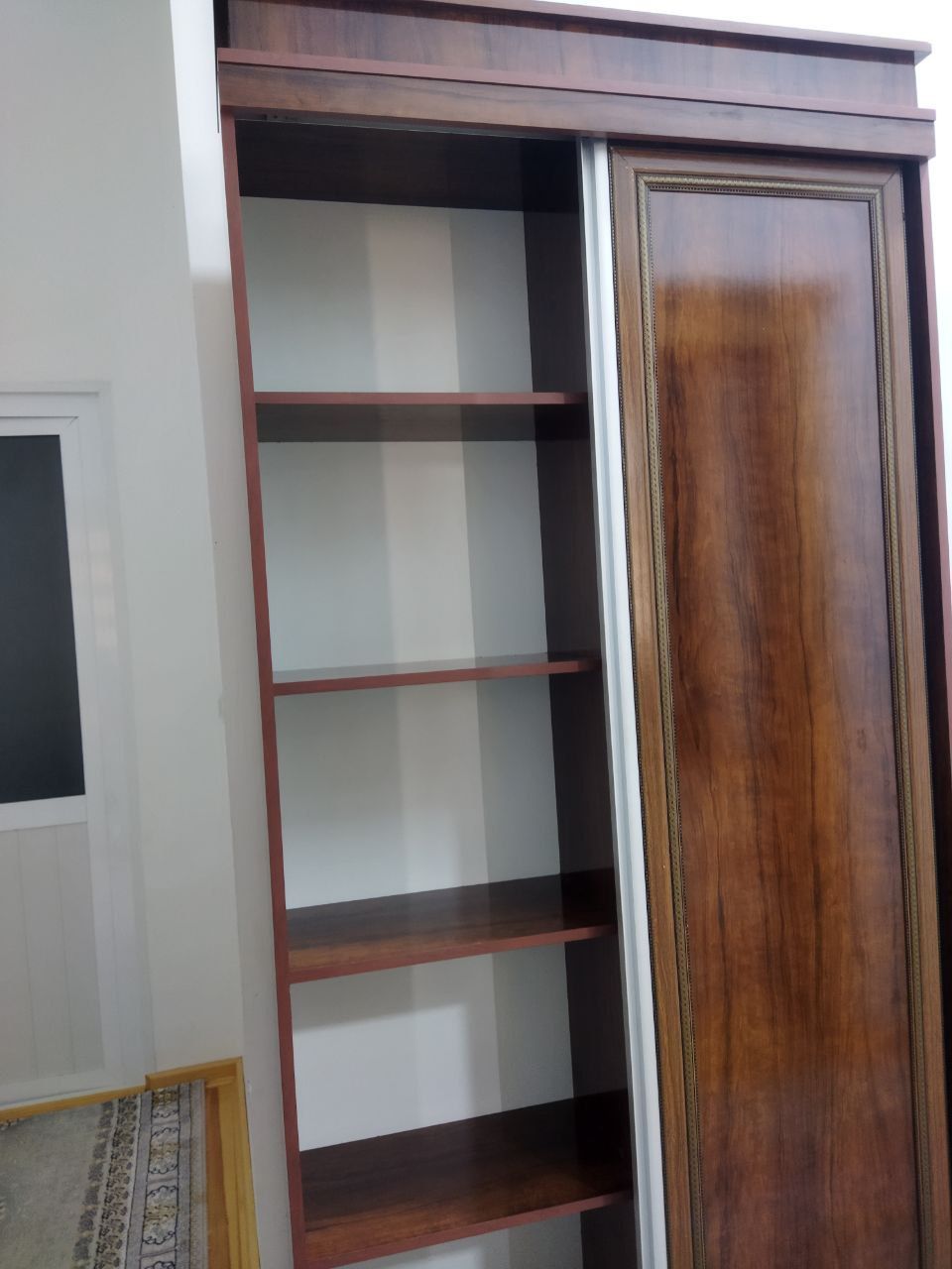 Mebellar sotiladi 2ta mebel
