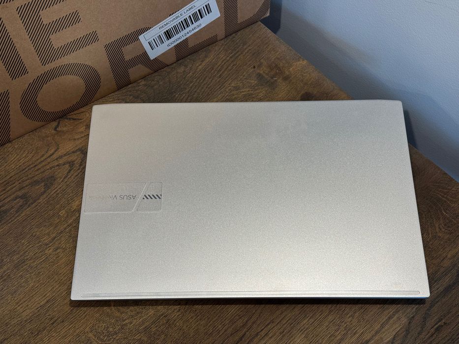 ASUS Vivobook Pro 15 OLED (K3500PC-OLED) – Чисто нов!