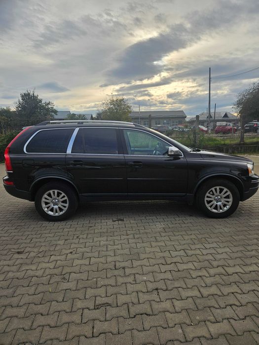 Volvo XC90 D5 4x4 2.4 Diesel 200 Cp