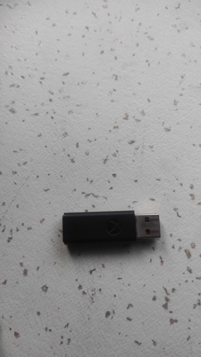 Xbox wireless controller  + оригинален PC adapter