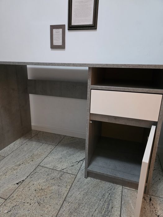 Birou Modern cu Sertare - Design Minimalist (120x53x75cm)