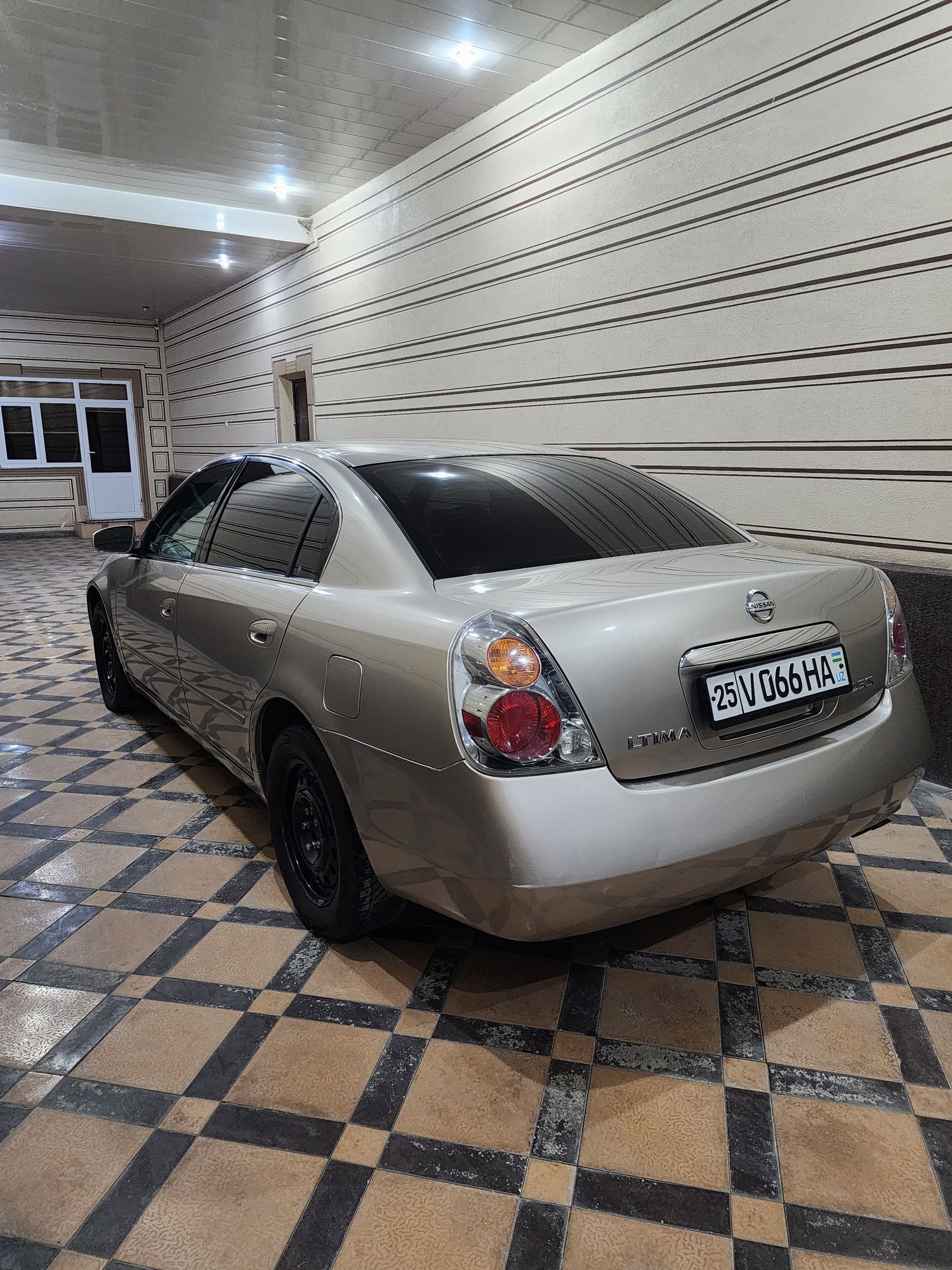 Nissan altima 2.5