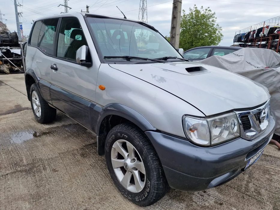 Dezmembram Nissan Terrano, 2 usi, an 2007, 3.0 Diesel, 4X4