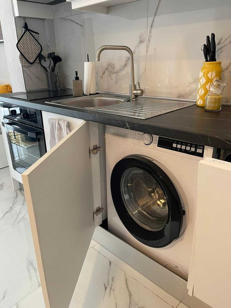 Продава се Едностаен апартамент в София, Дружба 2 - 36 кв.м за 3153 €/кв.м - Снимка #19